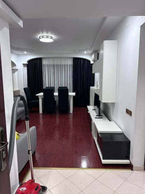 Apartament Complex Bukares Bagian luar foto