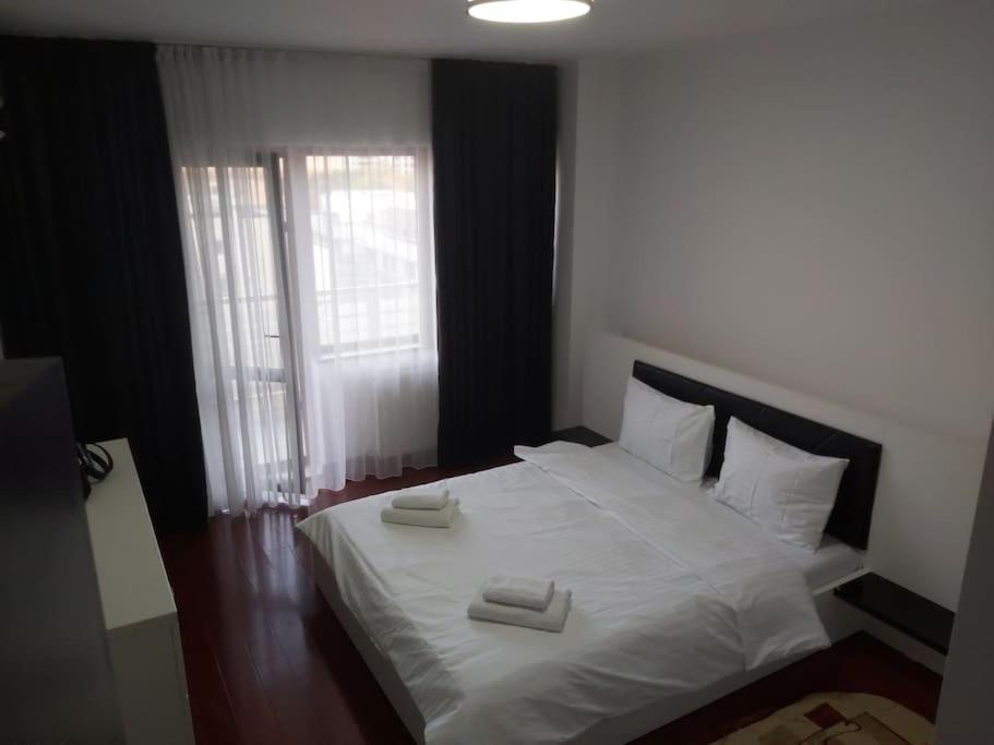 Apartament Complex Bukares Bagian luar foto